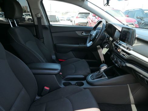 Used 2021 Kia Forte LXS FWD image 24