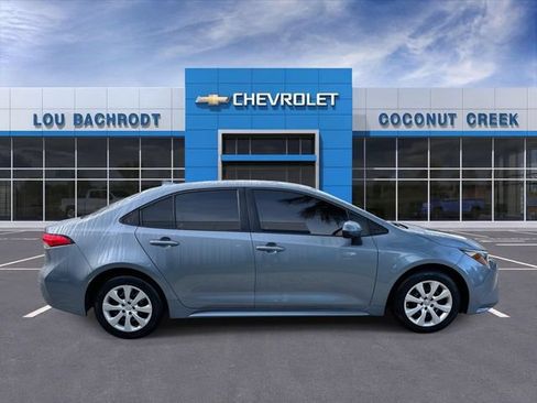 Used 2023 Toyota Corolla LE FWD image 9
