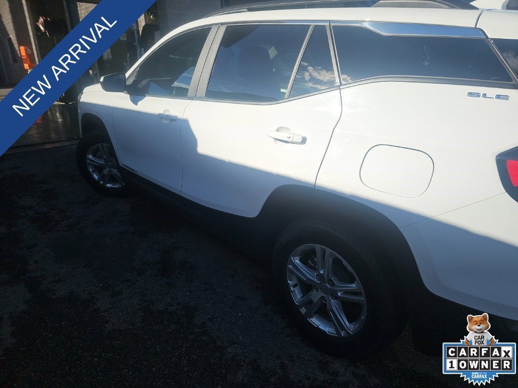 Certified 2024 GMC Terrain SLE w/ Driver Convenience Package FWD image 5