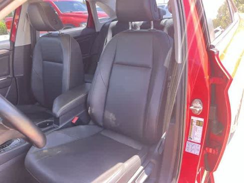 Used 2019 Volkswagen Jetta SE FWD image 11