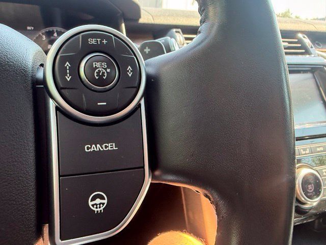 Used 2018 Land Rover Discovery HSE Luxury AWD/4WD image 24