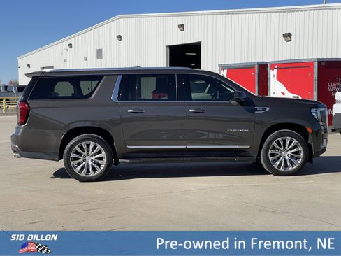 Used 2021 GMC Yukon XL Denali image 18