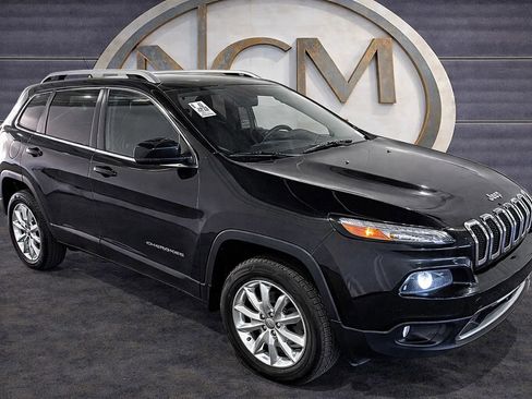 Used 2015 Jeep Cherokee Limited w/ Luxury Group image 3