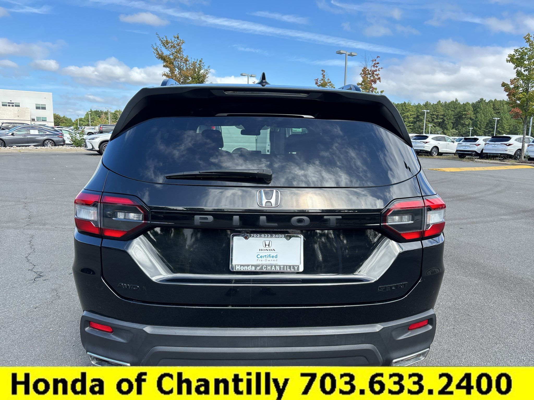 Certified 2025 Honda Pilot Sport image 5