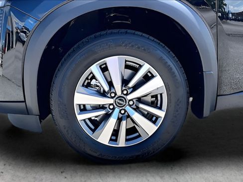 New 2026 Nissan Pathfinder SL FWD image 11