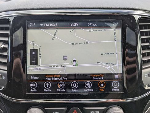 Used 2019 Jeep Grand Cherokee Limited w/ Luxury Group II AWD/4WD image 4