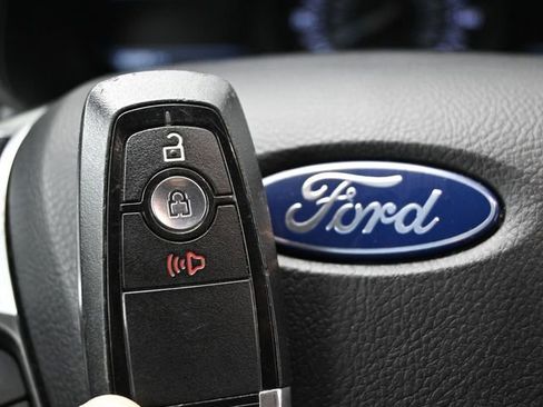 Used 2024 Ford Edge SEL AWD/4WD image 47