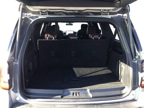 Used 2022 Ford Expedition Max Limited AWD/4WD image 13