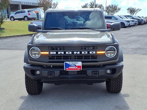 New 2025 Ford Bronco Big Bend w/ Black Diamond Package image 2