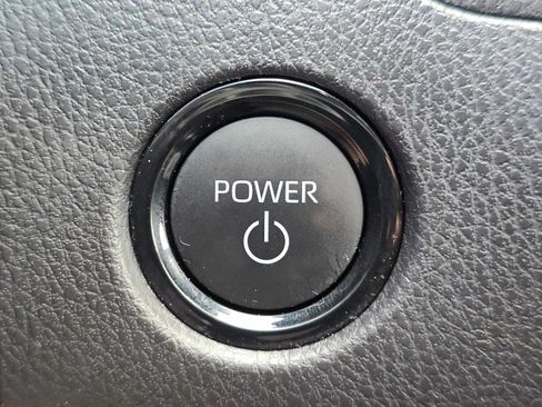 Used 2025 Toyota Camry LE FWD image 30