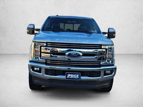 Used 2017 Ford F250 Lariat w/ Lariat Value Package image 2