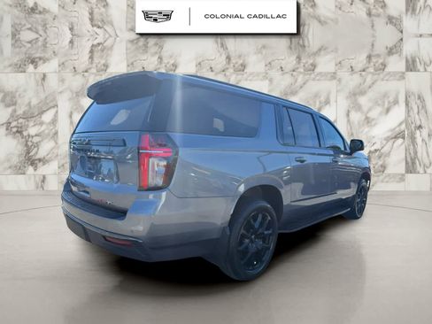 Used 2022 Chevrolet Suburban RST w/ Luxury Package image 3