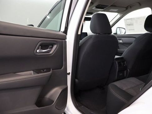 New 2026 Nissan Rogue SV w/ Cold Weather Package AWD/4WD image 26