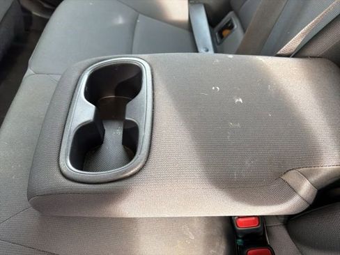 Used 2021 Toyota Corolla LE image 13