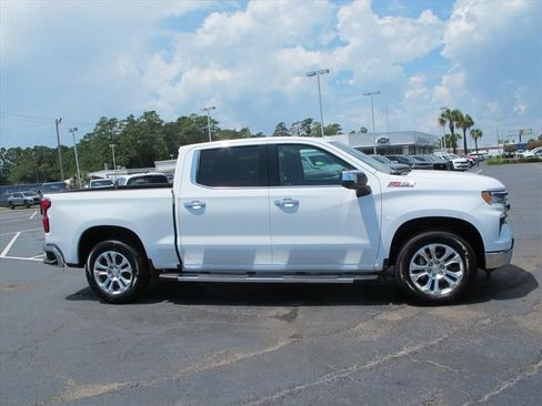 Used 2023 Chevrolet Silverado 1500 LTZ AWD/4WD image 2