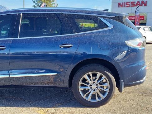 Used 2022 Buick Enclave Avenir w/ Avenir Technology Package image 6