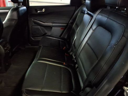 Used 2024 Ford Escape Platinum image 7