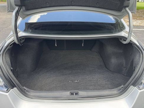 Used 2012 Nissan Altima 2.5 S w/ Convenience Pkg FWD image 13