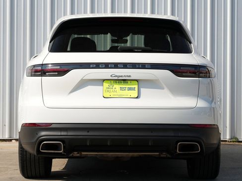 Used 2020 Porsche Cayenne image 11