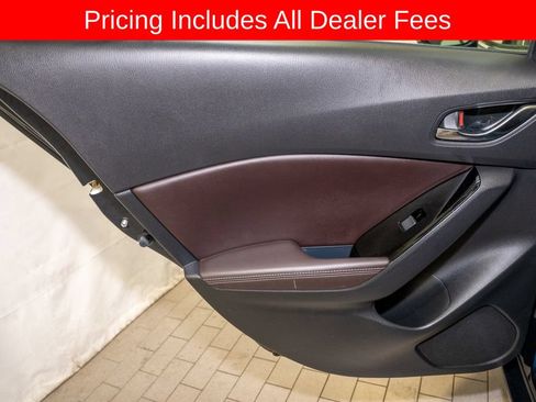 Used 2018 MAZDA MAZDA3 Grand Touring FWD image 9