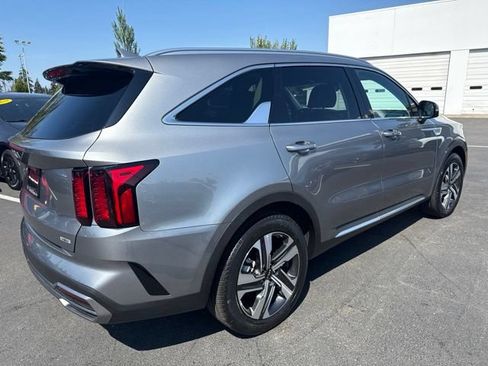 Certified 2023 Kia Sorento EX AWD/4WD image 6