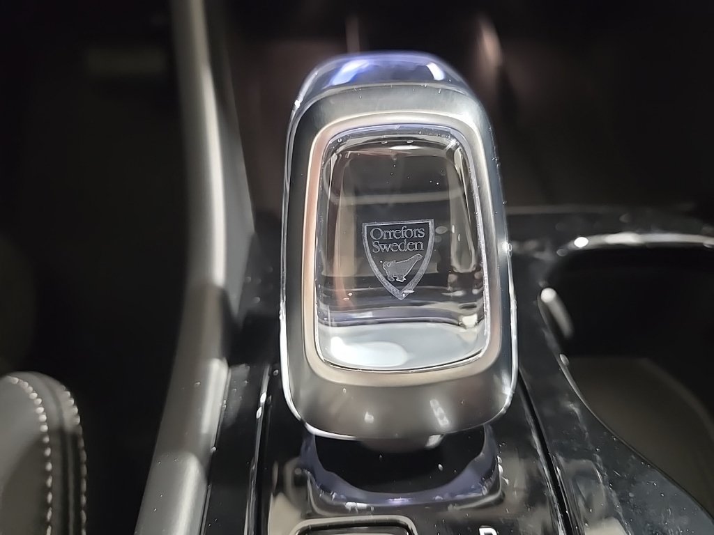 Used 2026 Volvo XC40 B5 Plus w/ Protection Package Premier AWD/4WD image 13
