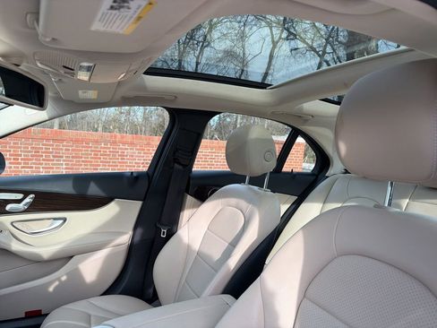 Used 2017 Mercedes-Benz C 300 4MATIC Sedan image 18