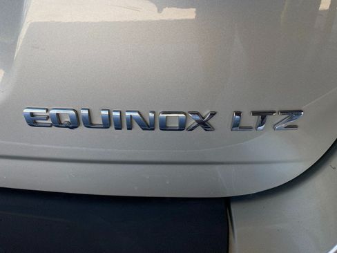Used 2016 Chevrolet Equinox LTZ w/ Enhanced Convenience Package FWD image 20