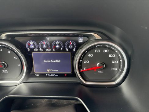 Used 2021 Chevrolet Suburban Z71 w/ Z71 Off-Road Package AWD/4WD image 21