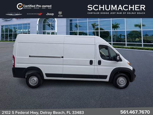 Used 2024 RAM ProMaster 2500 w/ Convenience Group FWD image 8