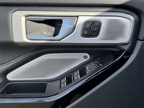 Used 2024 Ford Explorer ST w/ Equipment Group 401A image 21