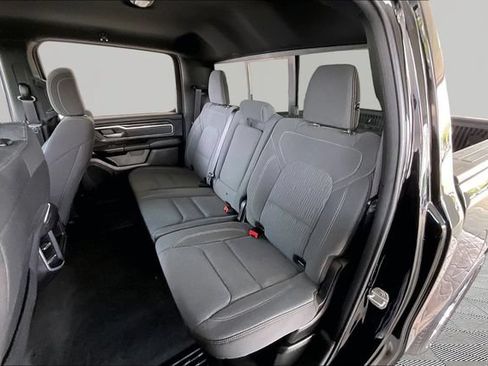 Used 2022 RAM 1500 Big Horn AWD/4WD image 16