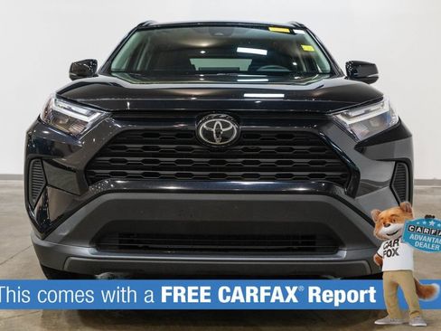 Used 2024 Toyota RAV4 XLE AWD/4WD image 2