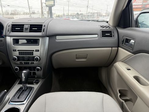 Used 2012 Ford Fusion SE image 24