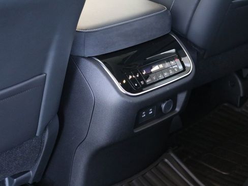 Certified 2025 INFINITI QX80 Luxe image 27