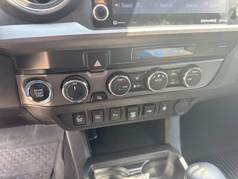 Used 2023 Toyota Tacoma TRD Sport w/ Technology Package AWD/4WD image 32