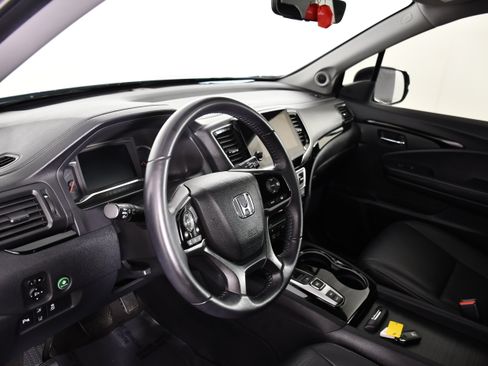 Used 2020 Honda Pilot Touring image 38