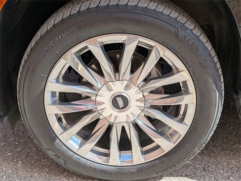 Used 2023 Cadillac Escalade Premium Luxury image 27