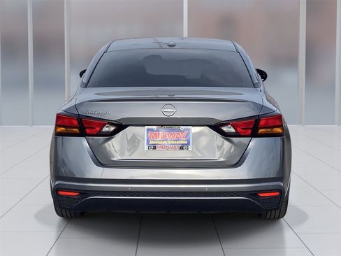 New 2025 Nissan Altima 2.5 SV image 5