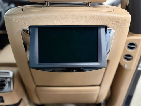 Used 2011 Rolls-Royce Ghost RWD image 36