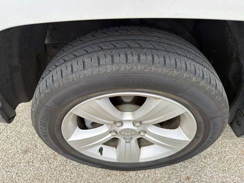 Used 2014 Jeep Patriot Limited FWD image 3