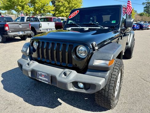 Used 2019 Jeep Wrangler Unlimited Sport S AWD/4WD image 1