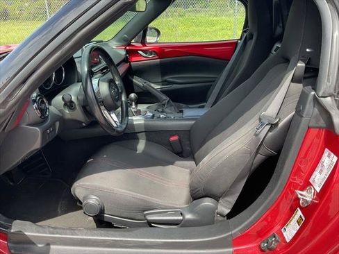 Used 2016 MAZDA MX-5 Miata Club RWD image 11