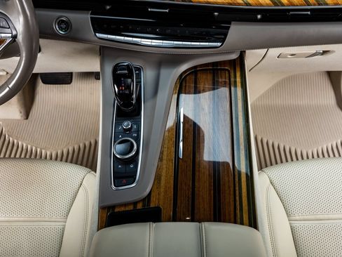 Used 2022 Cadillac Escalade Sport Platinum AWD/4WD image 24
