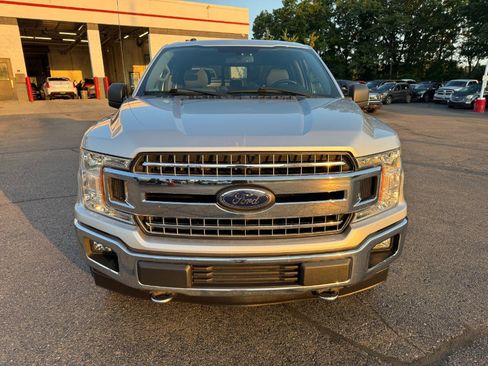 Used 2018 Ford F150 XLT w/ Equipment Group 302A Luxury AWD/4WD image 8