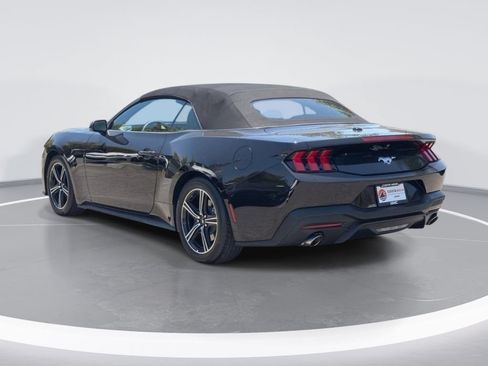 Used 2025 Ford Mustang Convertible RWD image 5