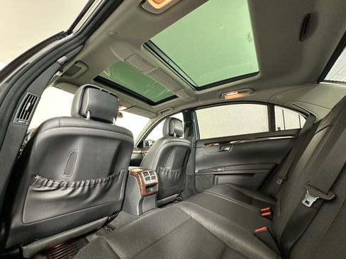Used 2011 Mercedes-Benz S 550 4MATIC image 21