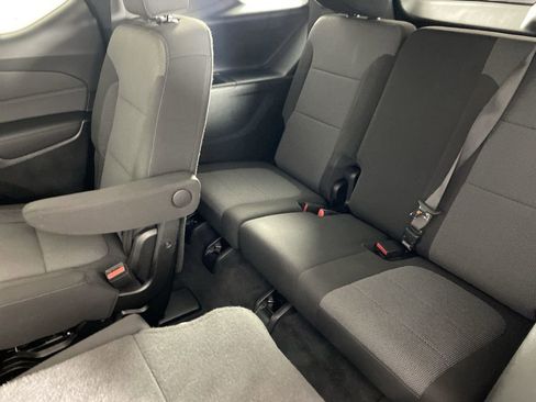 Certified 2023 Chevrolet Traverse LT image 28