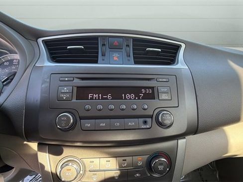 Used 2013 Nissan Sentra SV image 13