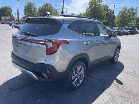 Used 2024 Kia Seltos S AWD/4WD image 5
